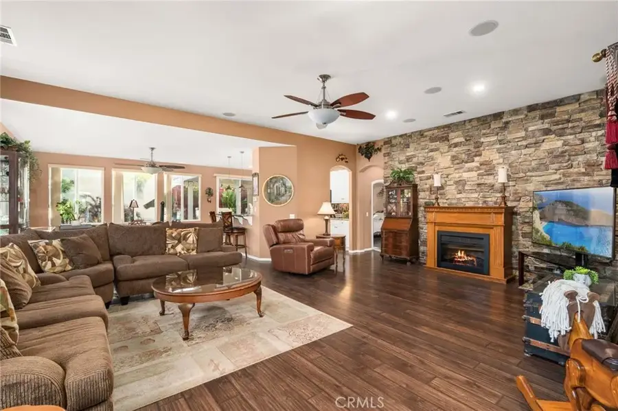 382 Casper Drive, Hemet, CA 92545 - Image #3