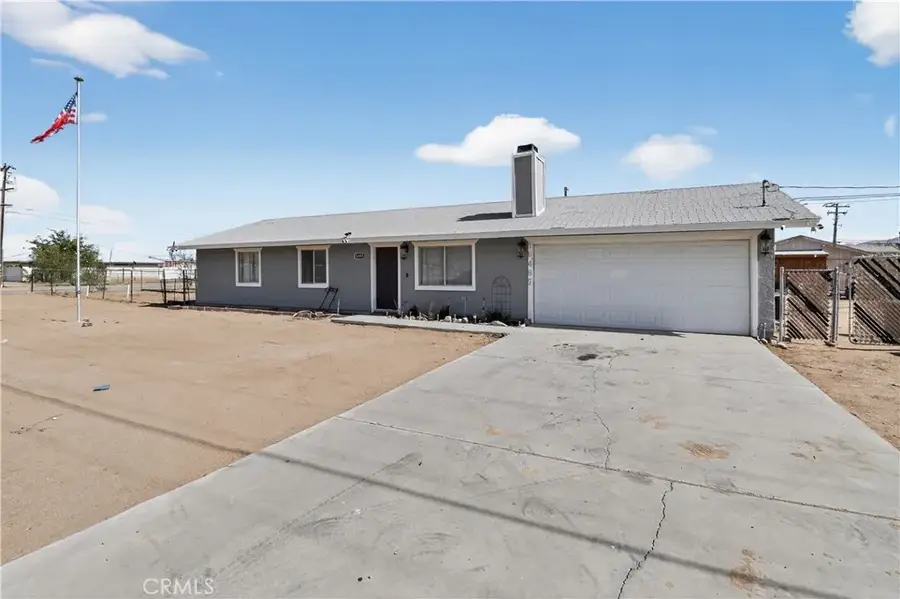 16485 Dale Evans (aztec) Parkway, Apple Valley, CA 92307 - Image #2