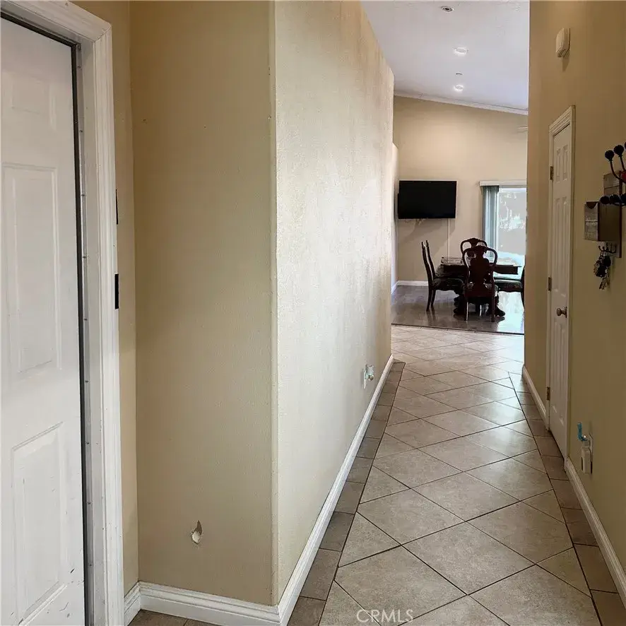 16312 Molino, Victorville, CA 92395 - Image #3