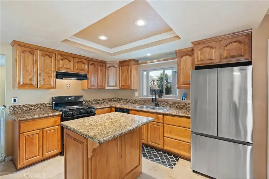 14045 Parkwood, Fontana, CA 92337 - Image #2