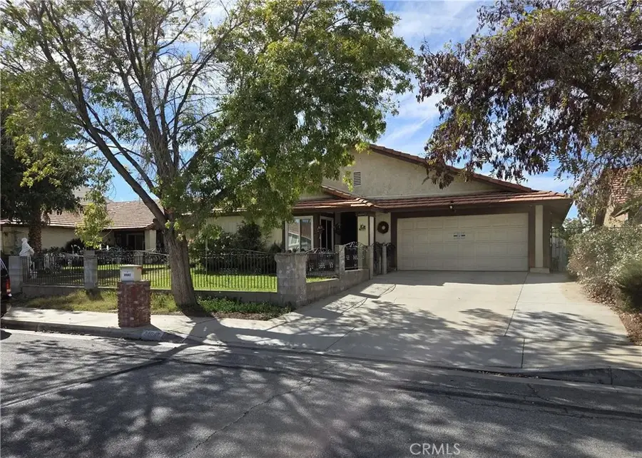 44047 Rodin Avenue, Lancaster, CA 93535 - Image #2