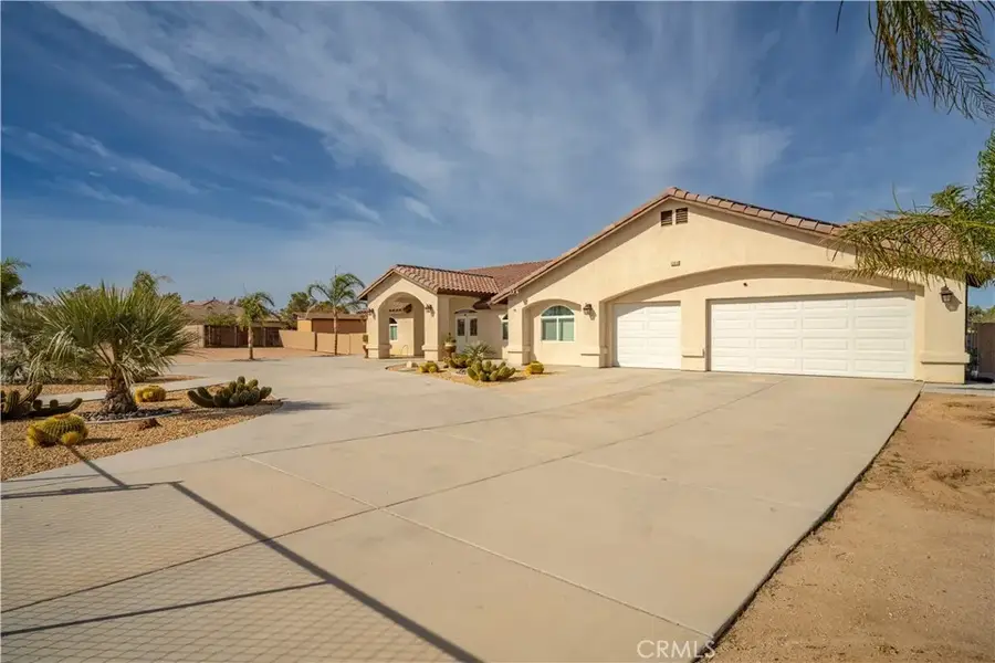 15914 Mission Street, Hesperia, CA 92345 - Image #2