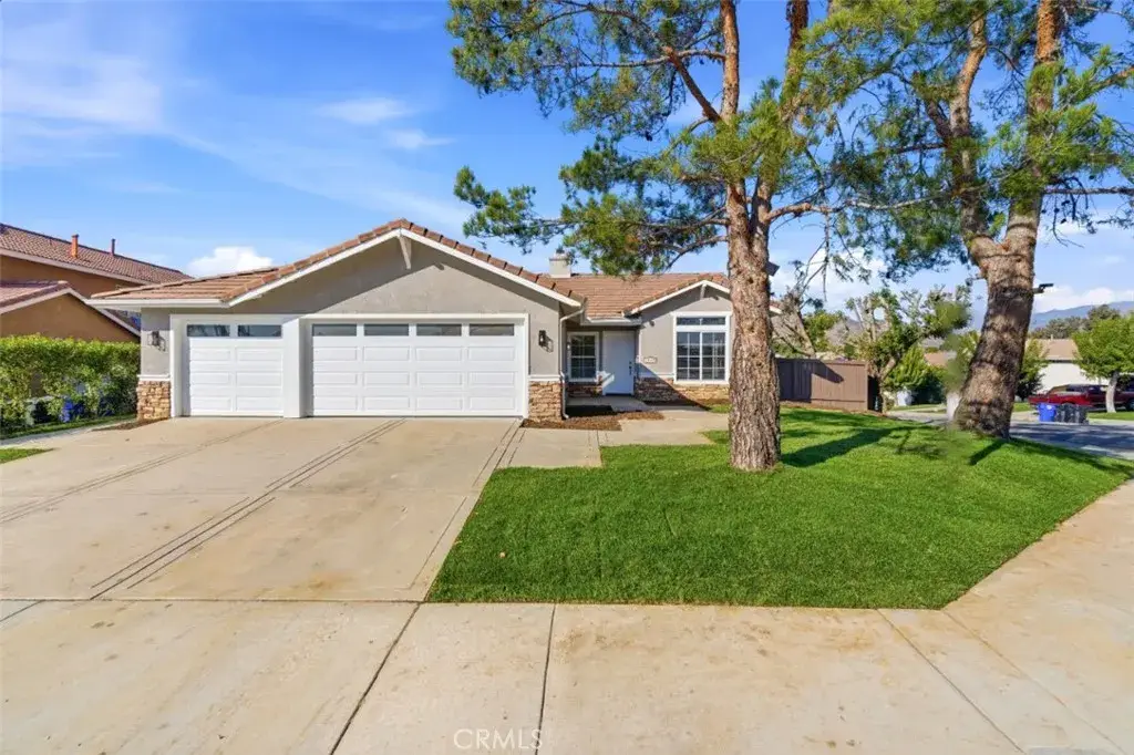 33630 Brushy Hollow, Yucaipa, CA 92399 - Image #1