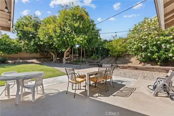 10059 Hillview Ave, Chatsworth, CA 91311