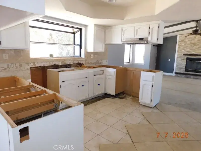 10883 Milpas, Apple Valley, CA 92308 - Image #3