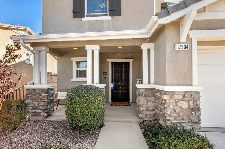 37534 Ebony Drive, Palmdale, CA 93551 - Image #2