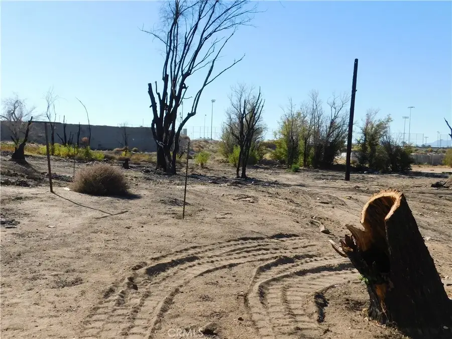 13237 Aster Road, Victorville, CA 92392 - Image #3