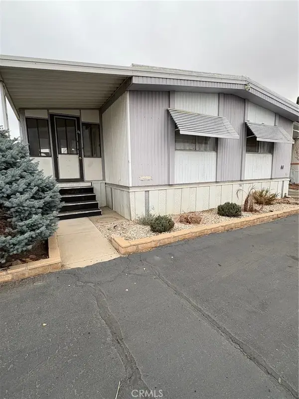 8655 Santa Fe East, Hesperia, CA 92345