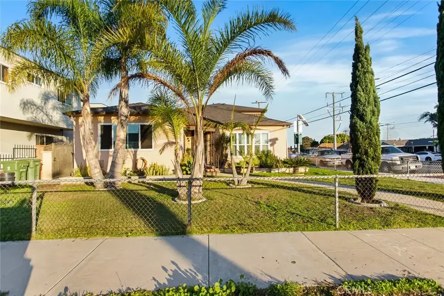 11992 Oxford, Hawthorne, CA 90250 - Image #2