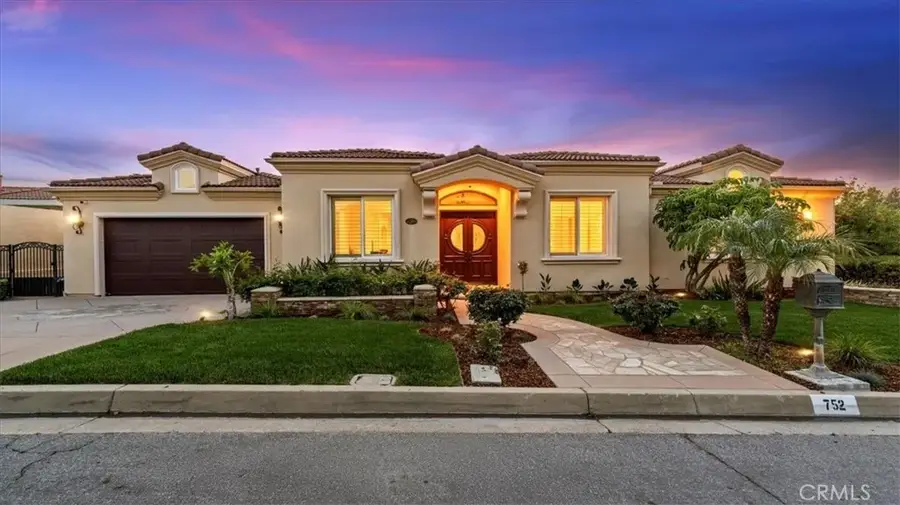 752 Valparaiso Drive, Claremont, CA 91711 - Image #2