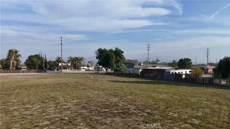 11048 Cactus, Bloomington, CA 92316 - Image #2