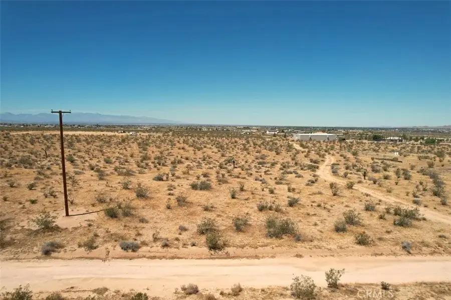 38 Japatul Rd, Apple Valley, CA 92307 - #2