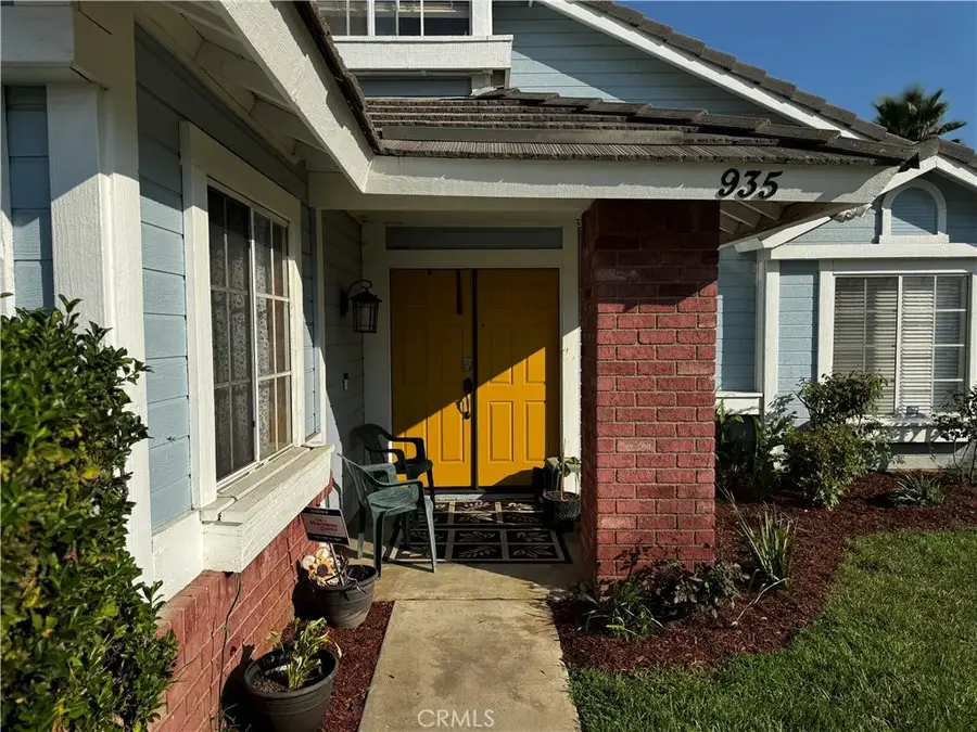 935 W Wabash, Rialto, CA 92376 - Image #3