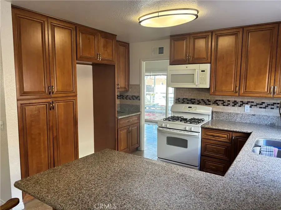 2770 Cole, Highland, CA 92346 - Image #3