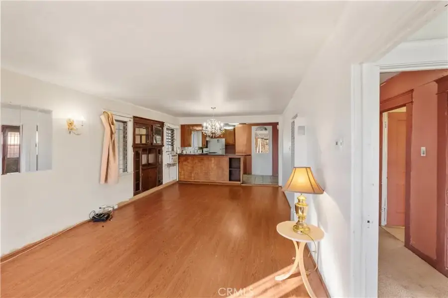 933 W 57th, Los Angeles, CA 90037 - Image #3