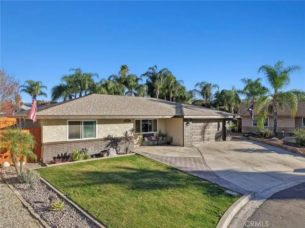 26408 Naomi Drive, Hemet, CA 92544 - Image #1