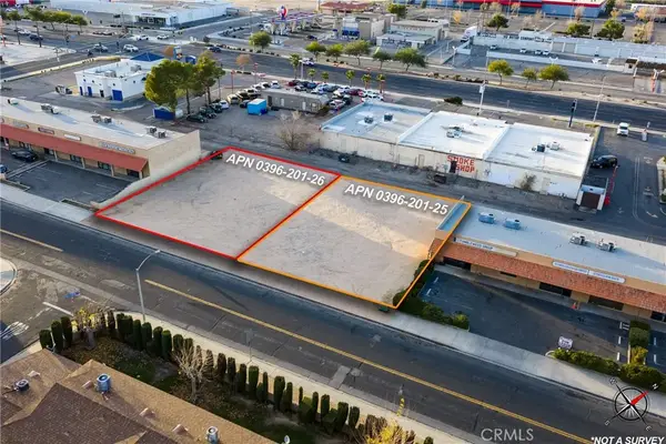 1 St Andrews Dr, Victorville, CA 92395