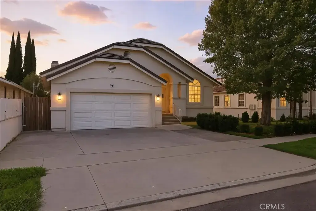 15727 Virginia Avenue, Paramount, CA 90723 - #1