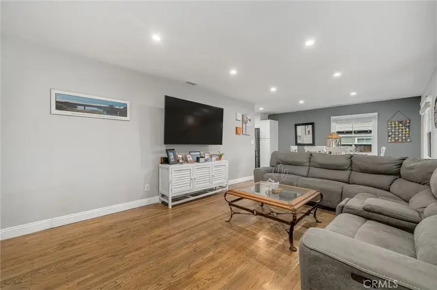 762 N Redding, Upland, CA 91786 - Image #2