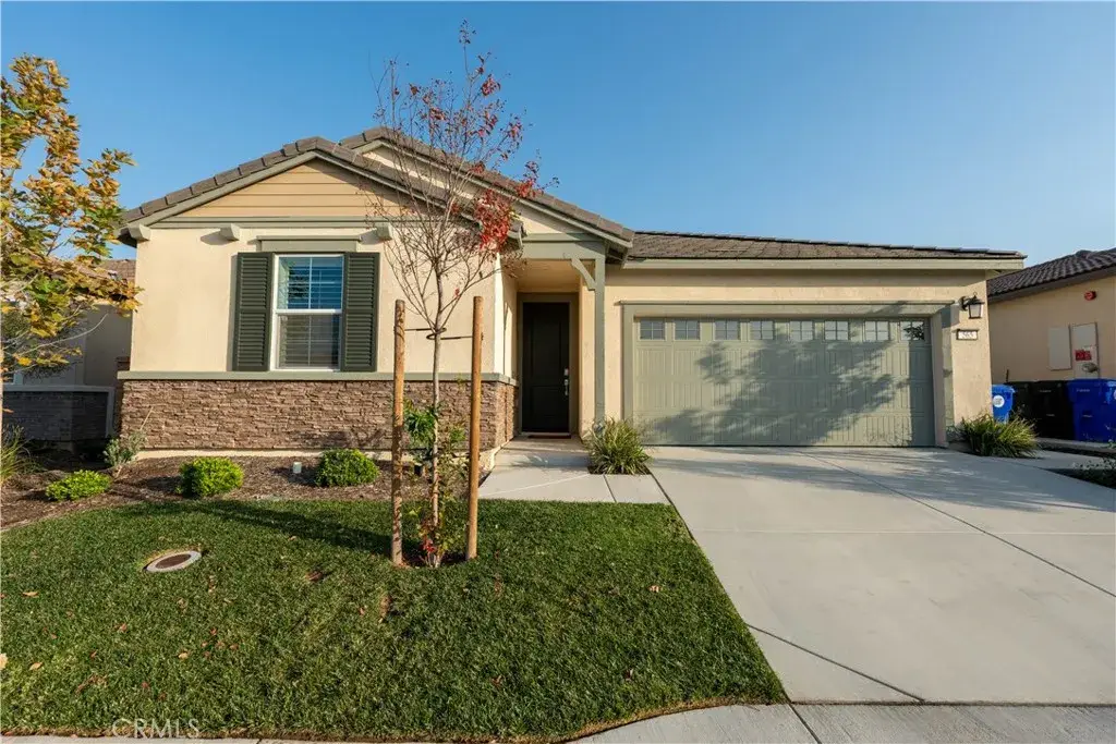 565 Hudson Way, Rialto, CA 92377 - Image #1