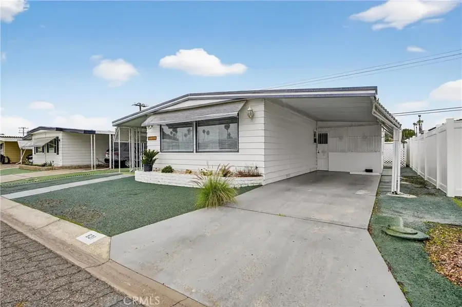 831 Santa Teresa, Hemet, CA 92545 - Image #2