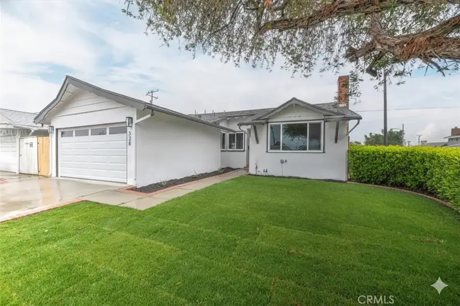 328 E 213th St, Carson, CA 90745 - Image #2