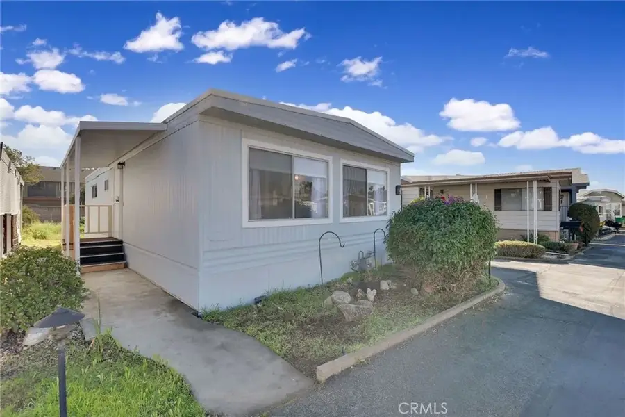 840 Foothill #27, Azusa, CA 91702 - #2