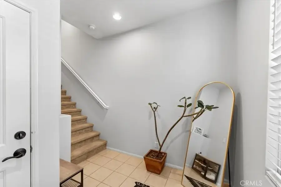 955 Sweetbriar Lane #E, Azusa, CA 91702 - Image #3