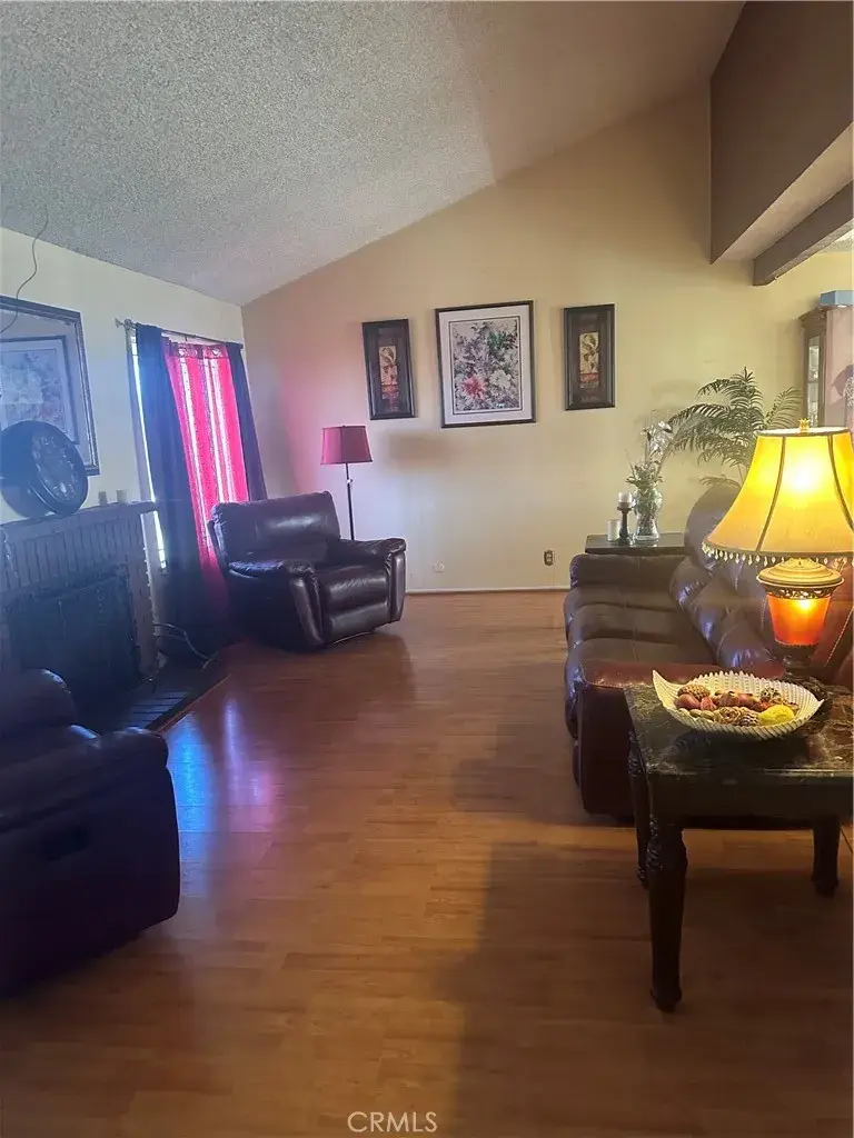 943 W Valencia Street, Rialto, CA 92376 - #2