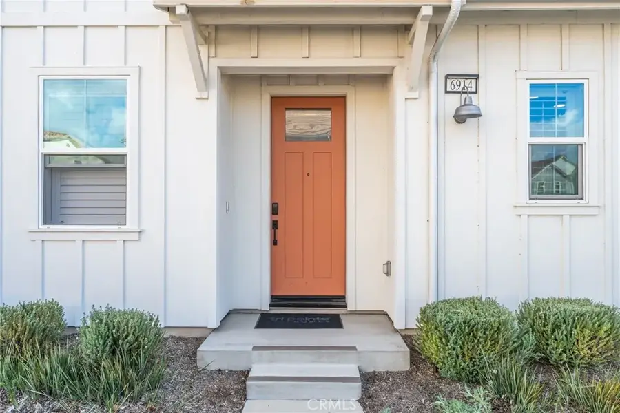 6914 Stonecrop, Fontana, CA 92336 - Image #2