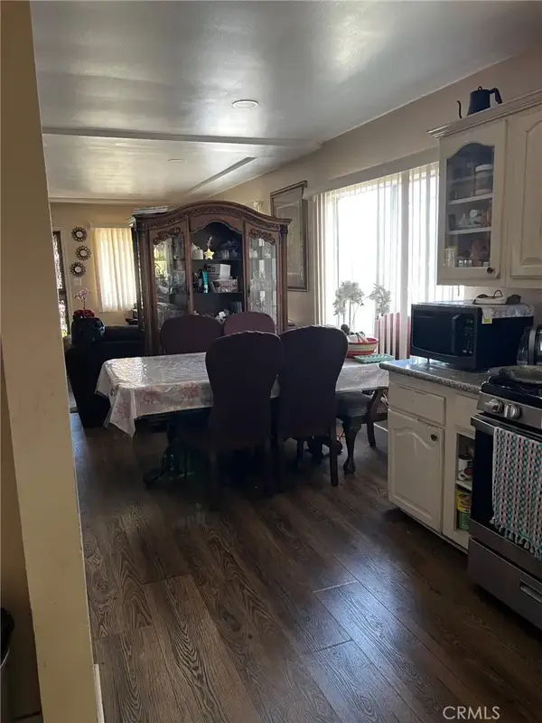 858 E 104th, Los Angeles, CA 90002