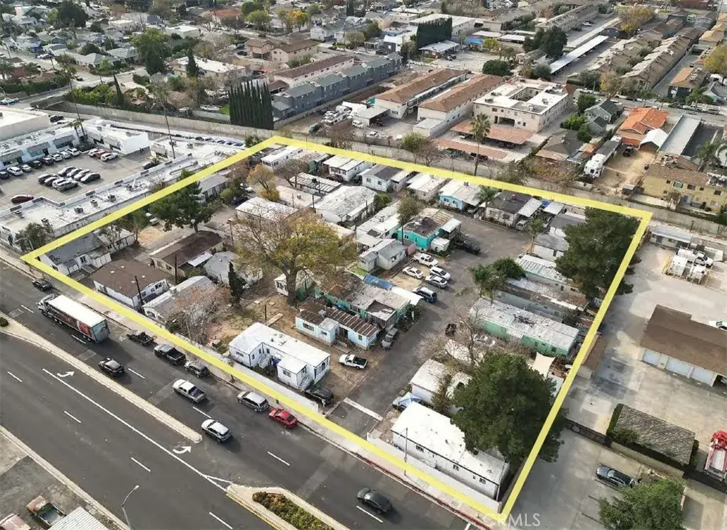 24833 Railroad, Newhall, CA 91321 - Image #1