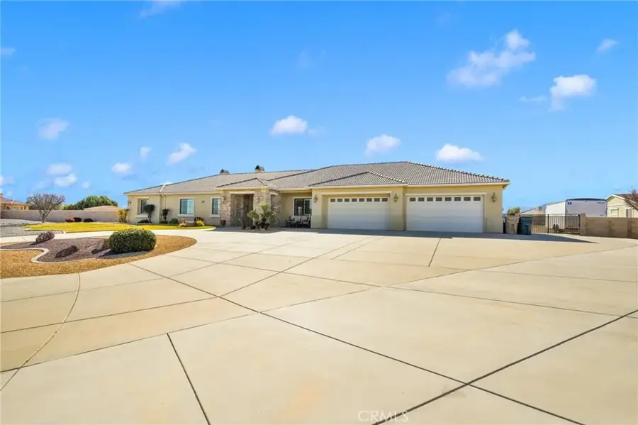 11885 Lamplighter, Oak Hills, CA 92344 - #2