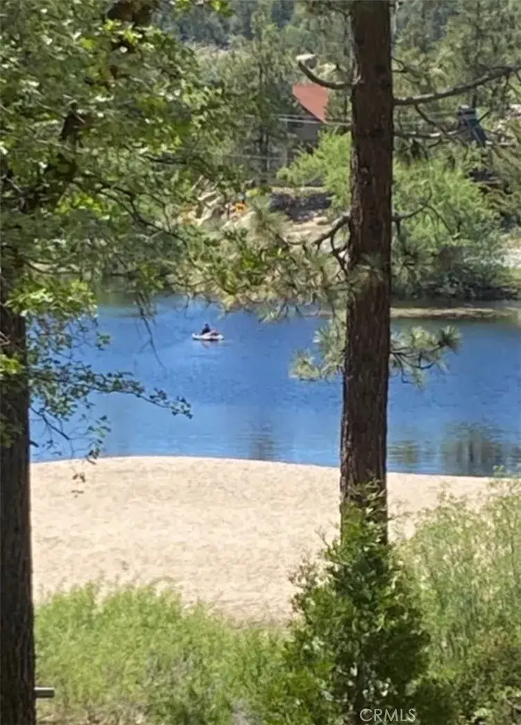 33303 Lake View Drive, Running Springs, CA 92382 - Image #3