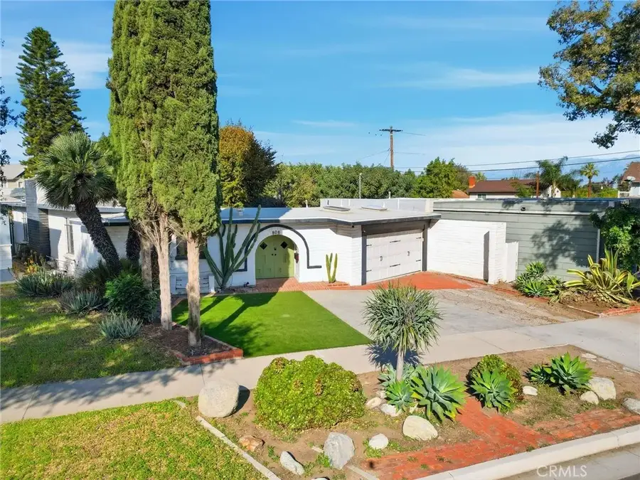 808 E Grand Blvd, Corona, CA 92879 - #2