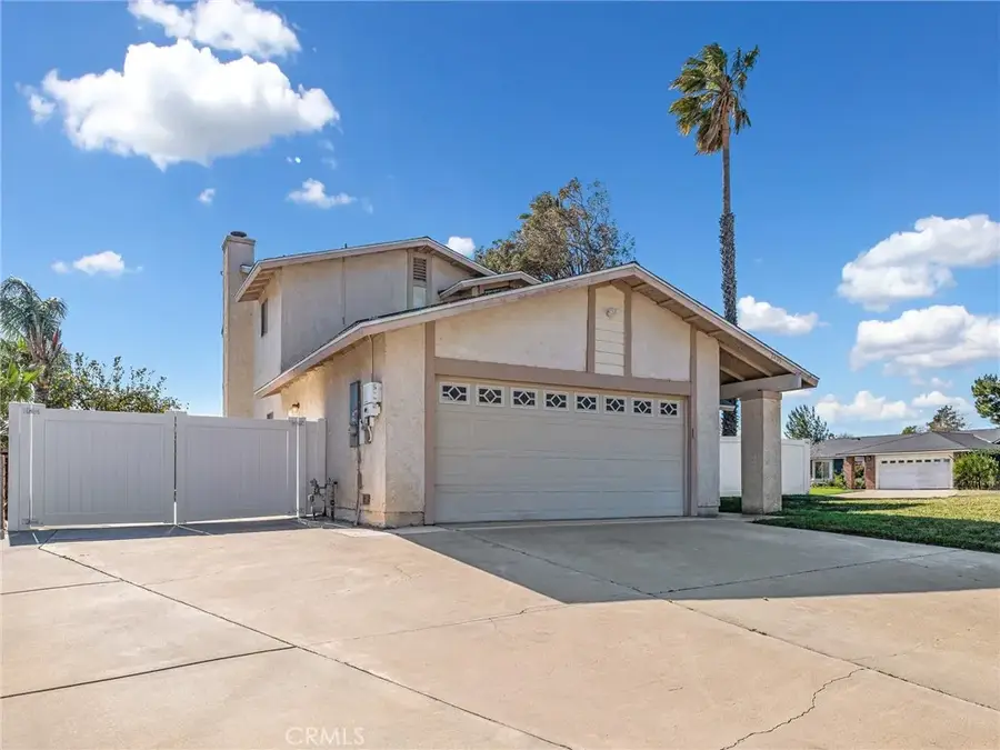 2425 Hyatt, San Bernardino, CA 92407 - Image #2