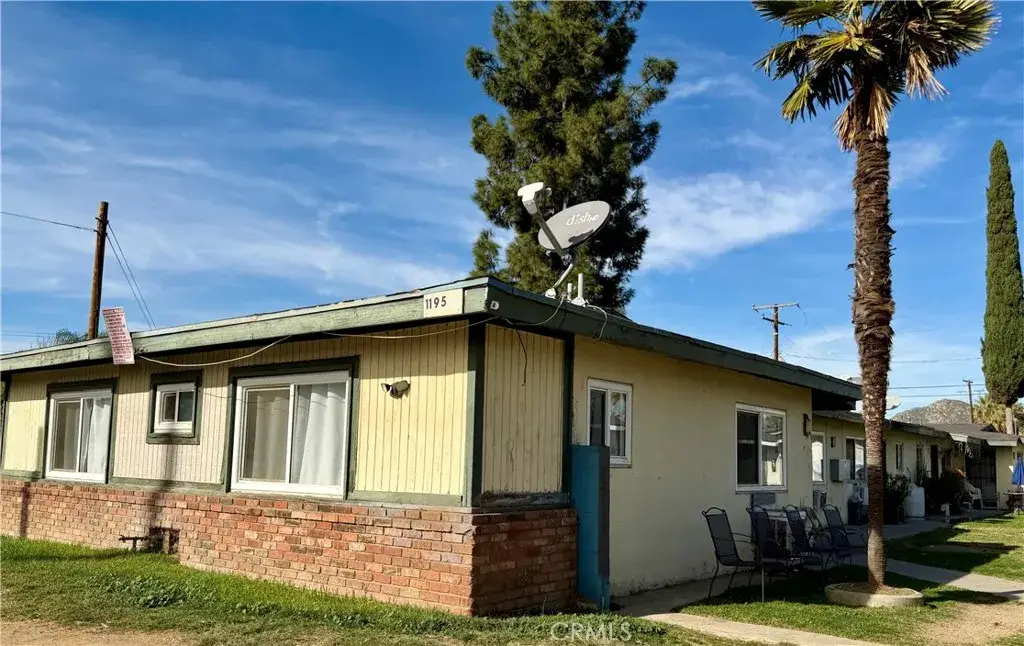 1195 W Spring Street, Riverside, CA 92507 - #1