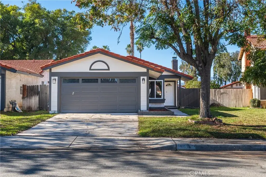 807 Santa Fe Lane, Colton, CA 92324 - Image #1