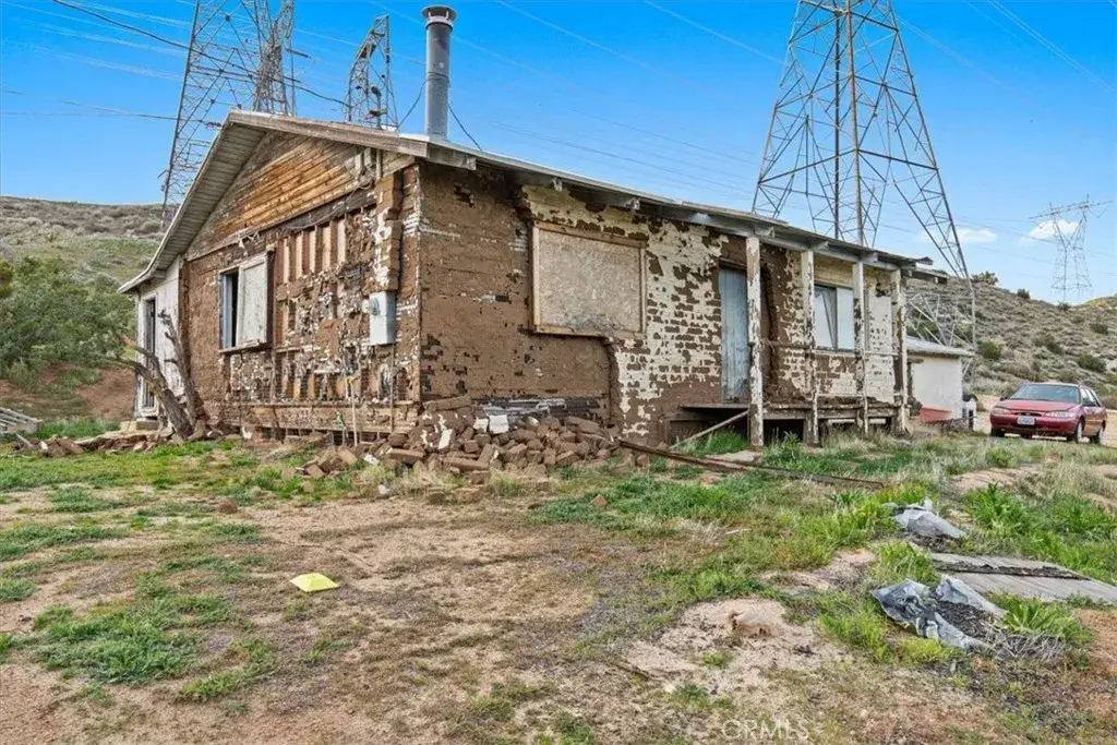 32301 Angeles Forest, Palmdale, CA 93550 - #1