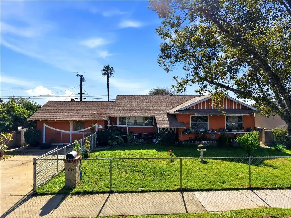 1319 W D, Ontario, CA 91762 - #1