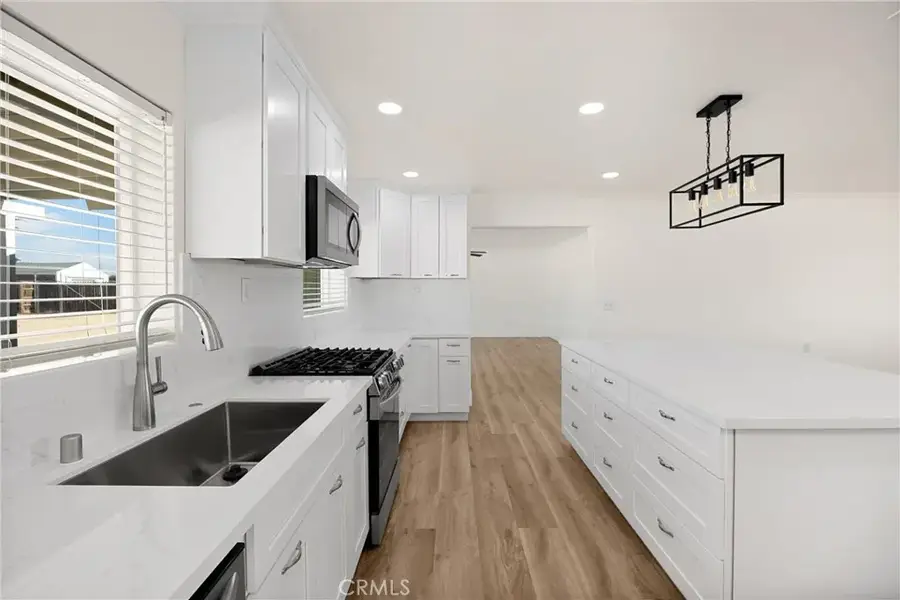 14265 Santee, Apple Valley, CA 92307 - Image #3