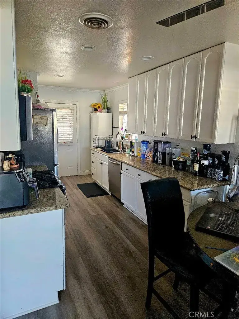 19263 Easton, Rialto, CA 92376 - Image #2