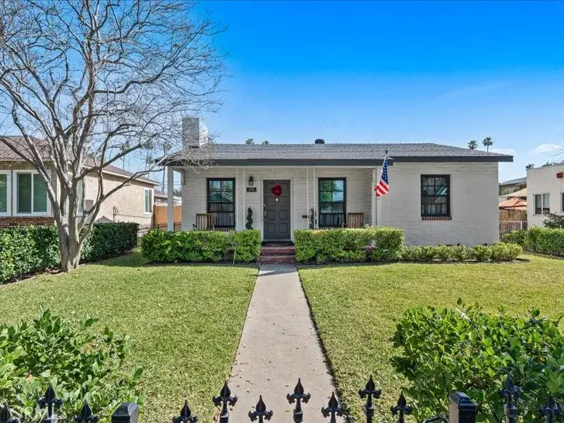 1018 N San Gabriel Avenue, Azusa, CA 91702 - #2