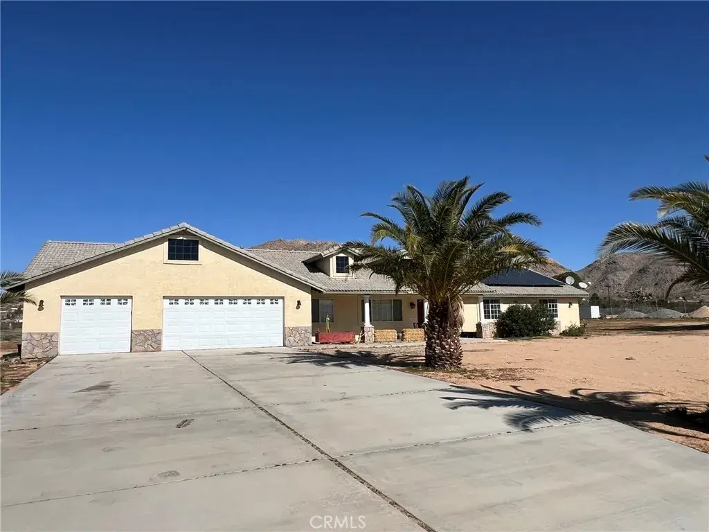 24030 Cahuilla, Apple Valley, CA 92307 - #1
