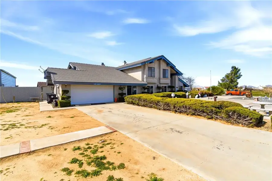 11468 Kiowa, Apple Valley, CA 92308 - #2