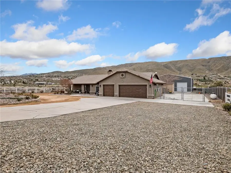 22585 Ocotillo Way, Apple Valley, CA 92308 - #2