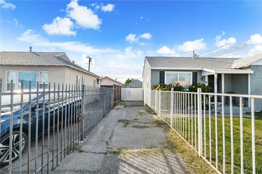 8868 Juniper Avenue, Fontana, CA 92335 - #3