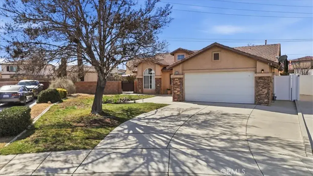 8910 Glenwood, Hesperia, CA 92344 - #1