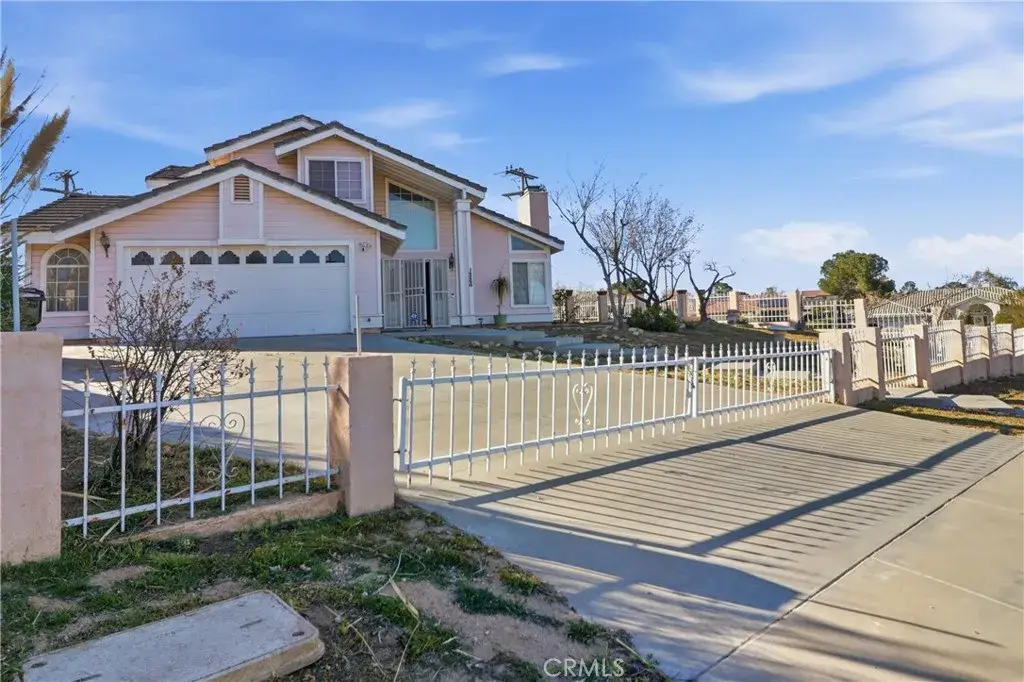 14260 Meadow Grove, Victorville, CA 92395 - #1