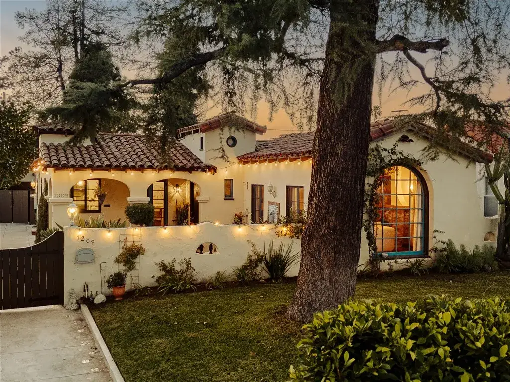 1209 S 9th Street, Alhambra, CA 91801 - #1